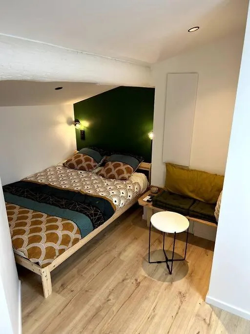 Studio Cosy Sous Les Toits Apartment Marseille France
