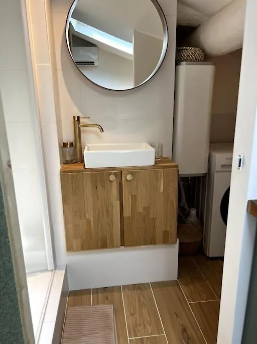 Studio Cosy Sous Les Toits Apartment Marseille