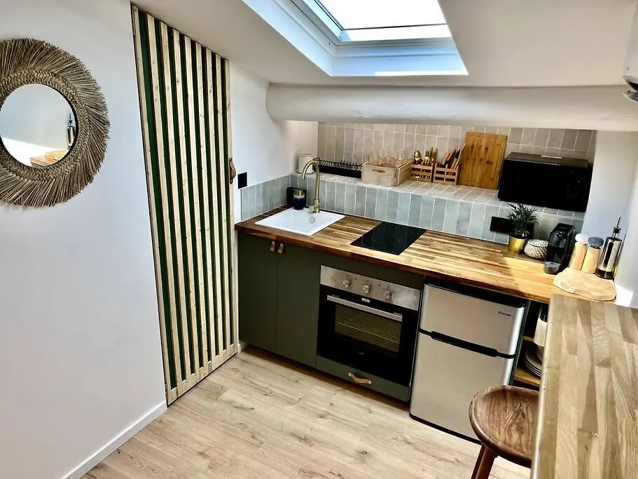 Appartement Studio Cosy Sous Les Toits à Marseille